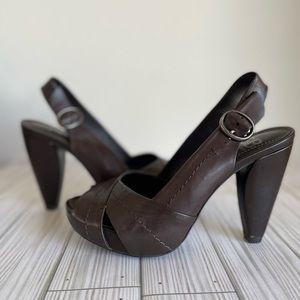 Gianni Bini Brown Leather sling back heels